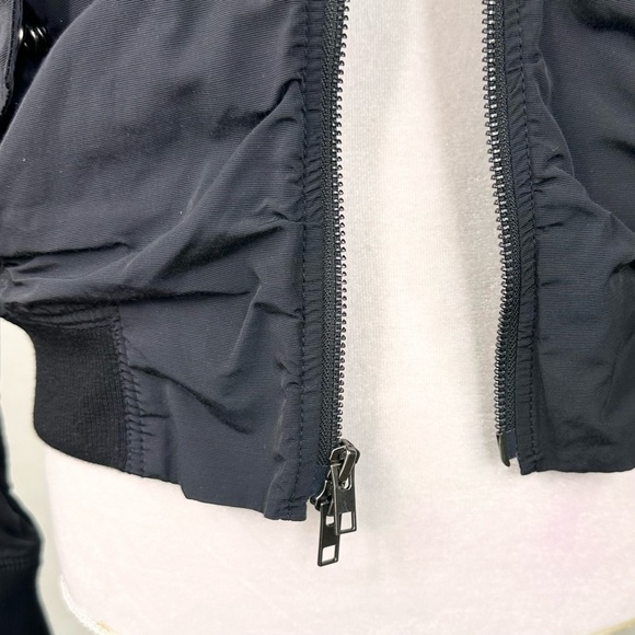 Vince black ruched bomber jacket pockets ribbed neck cuffs small - Picture 8 of 16